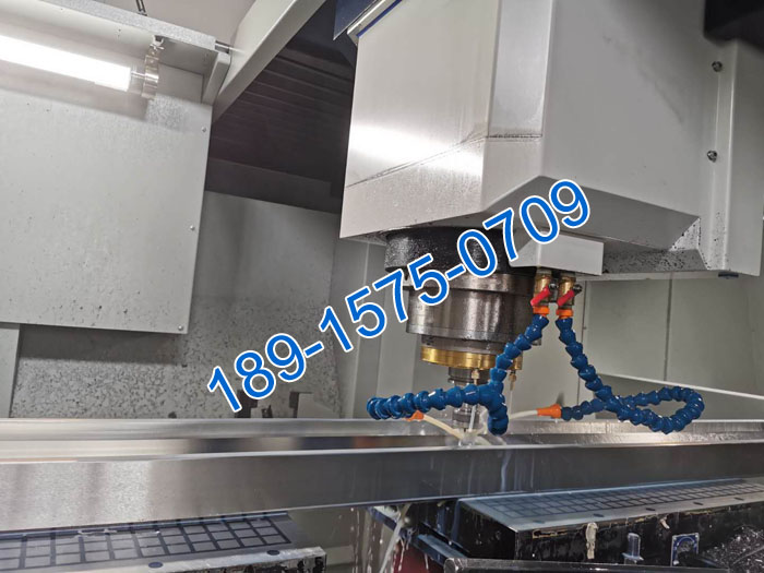 亳州熔噴布模具 | 熔噴機心臟，噴絲板模頭定制加工，歡迎來撩！